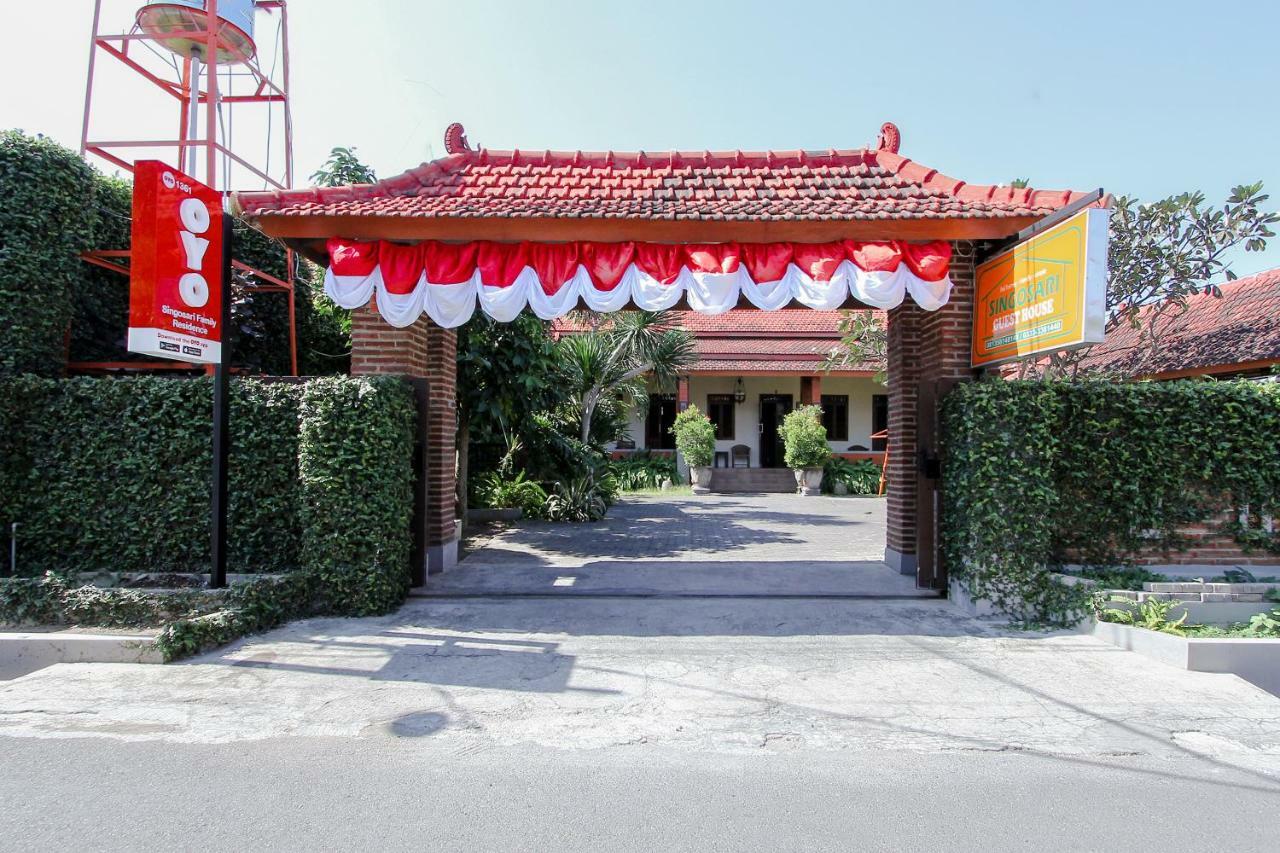 Oyo 1361 Singosari Family Residence 外南梦 外观 照片